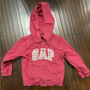 Super cute GAP zip-up hoodie! VGUC, Size 3T.